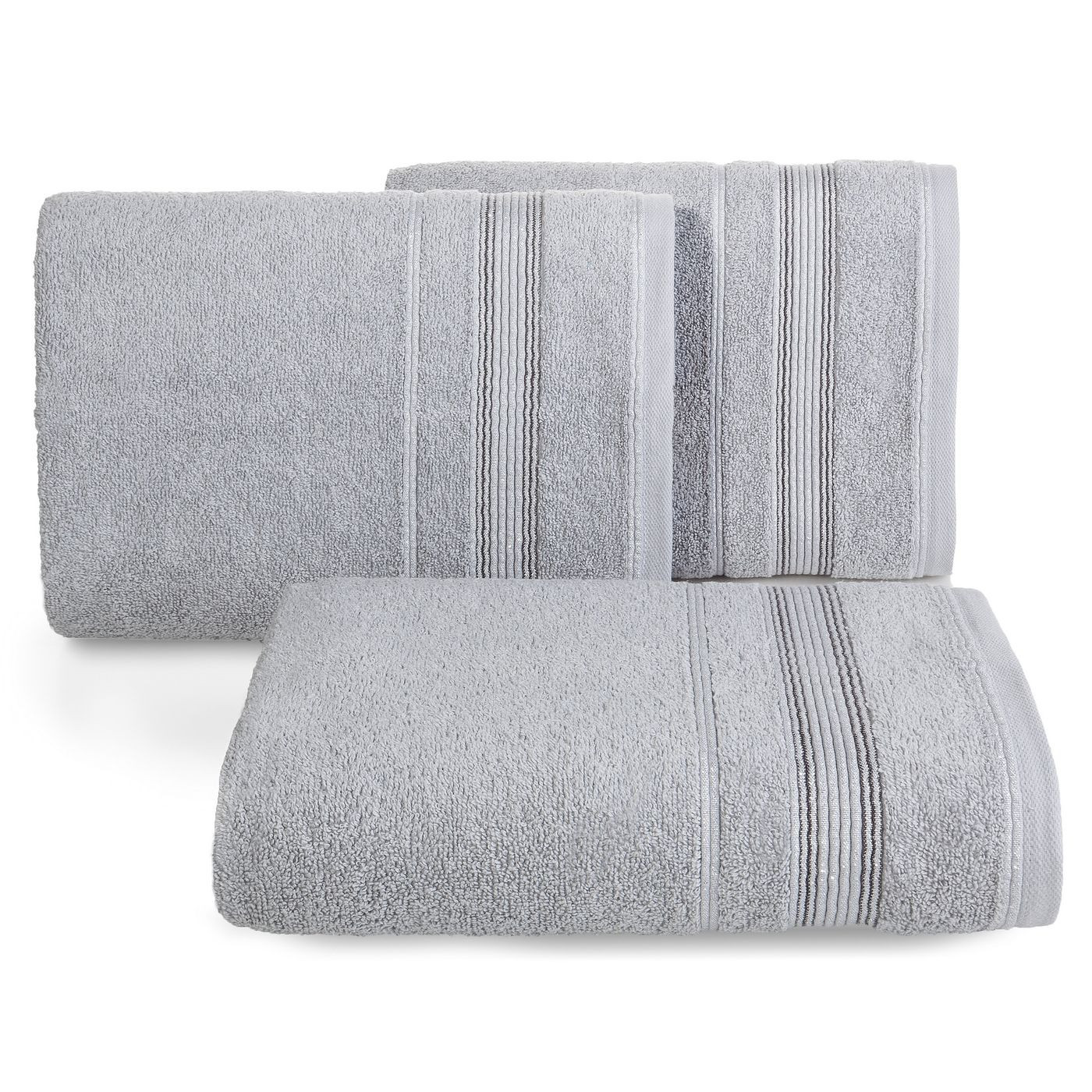 Ręcznik z bawełny z bordiurą podkreśloną srebrną nitką 70x140cm