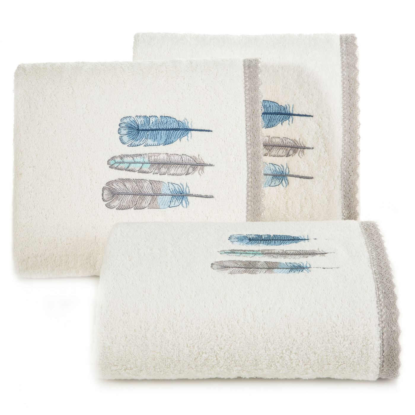 Haftowany ręcznik kąpielowy z motywem piór kremowy 70x140 cm