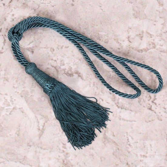 Dekoracyjny sznur turkusowy do upięć z chwostem Eurofirany - 58 cm - ciemnoturkusowy