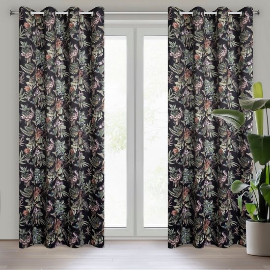 Becky czarna zasłona z welwetu ze wzorem roślinnym na przelotkach 140x250 cm Eurofirany Becky czarna zasłona z welwetu ze wzorem roślinnym na przelotkach 140x250 cm Eurofirany - 140 x 250 cm