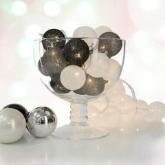 Girlanda świetlna cotton balls 385 cm 20 żarówek - 385cm/20szt. - biały/czarny 3