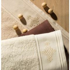 Ręcznik kąpielowy KLAS 2 z haftowanym ornamentem na bordiurze Eurofirany - 50 x 90 cm - kremowy 4