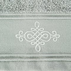 Ręcznik kąpielowy KLAS 2 z haftowanym ornamentem na bordiurze Eurofirany - 70 x 140 cm - srebrny 9