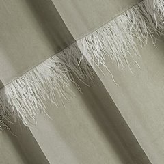 Welwetowa zasłona na przelotkach zdobiona piórkami 140x250 - 140 x 250 cm - beżowy 2