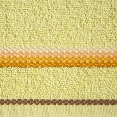 Ręcznik z tęczowym haftem na bordiurze 50x90cm - 50 X 90 cm - żółty 4