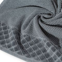 Ręcznik z bawełny z miękką bordiurą w kosteczkę 70x140cm kremowy - 70 X 140 cm - stalowy 9