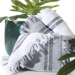 Vera biały ręcznik kąpielowy z żakardową bordiurą i frędzlami boho 50x90 cm Eurofirany - 50 x 90 cm - biały 3