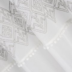 Firana DAPHNE z etaminy zdobiona haftem i pomponami Eurofirany - 140 x 250 cm - biały 2