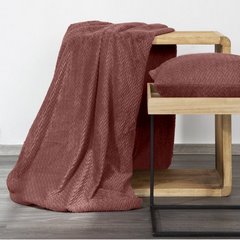 Koc różowy CINDY 3 z mikroflano na fotel wzór jodełki 3D Design 91 - 70 x 160 cm - różowy 1