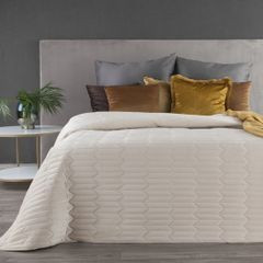 Narzuta na łóżko kremowa SOFIA 1 z matowego welwetu pikowana bezszwowo 220x240 cm Eurofirany - 220 x 240 cm - kremowy 1