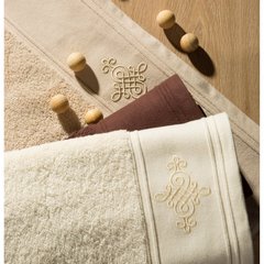 Ręcznik kąpielowy KLAS 2 z haftowanym ornamentem na bordiurze Eurofirany - 50 x 90 cm - różowy 7