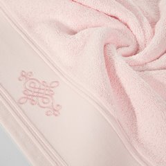 Ręcznik kąpielowy KLAS 2 z haftowanym ornamentem na bordiurze Eurofirany - 50 x 90 cm - różowy 4