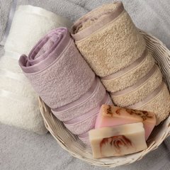 Ręcznik łazienkowy MADI z lśniącymi paskami na bordiurze Eurofirany - 30 x 50 cm - pudrowy róż 7