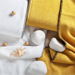 Mabel musztardowy ręcznik kąpielowy z obszyciem w kontrastowym kolorze 70x140 cm Eurofirany - 70 x 140 cm - musztardowy 7