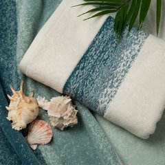 Komplet ręczników TRIS z bordiurą w pasy z efektem cieniowania przewiązanych efektowną wstążeczką - 37 x 25 x 10 cm - niebieski 7