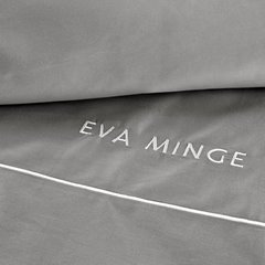 Komplet pościeli EVA 10 z makosatyny bawełnianej zdobiona ozdobnym haftowanym paseczkiem i logiem Ewa Minge Eurofirany - 220 x 200 cm - szary 5